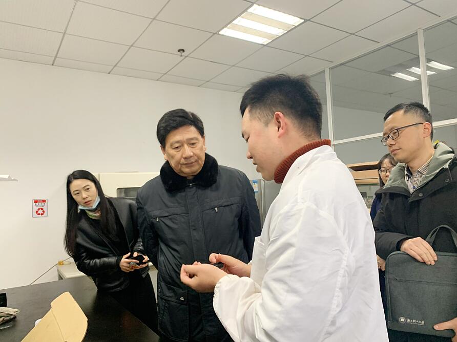 QQ截图20201203092618.jpg