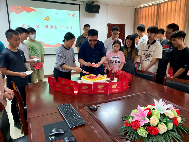 2022-06-14 14:08:19.014000