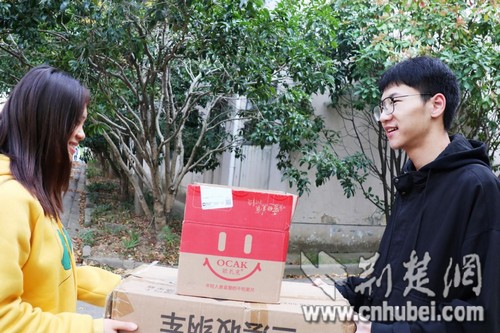 bcd18de46927fc4a1f9f9e340cb880d8.jpg