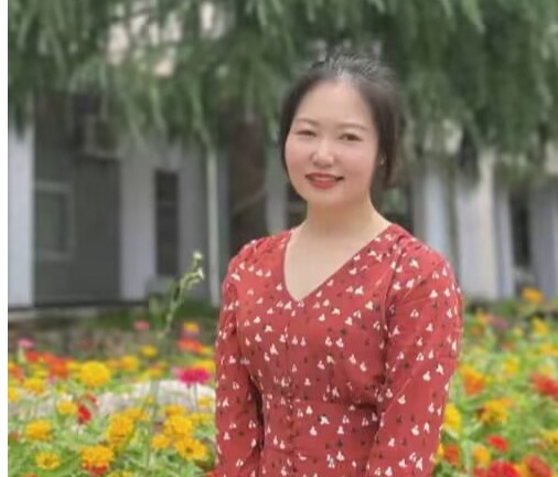 李泽玲