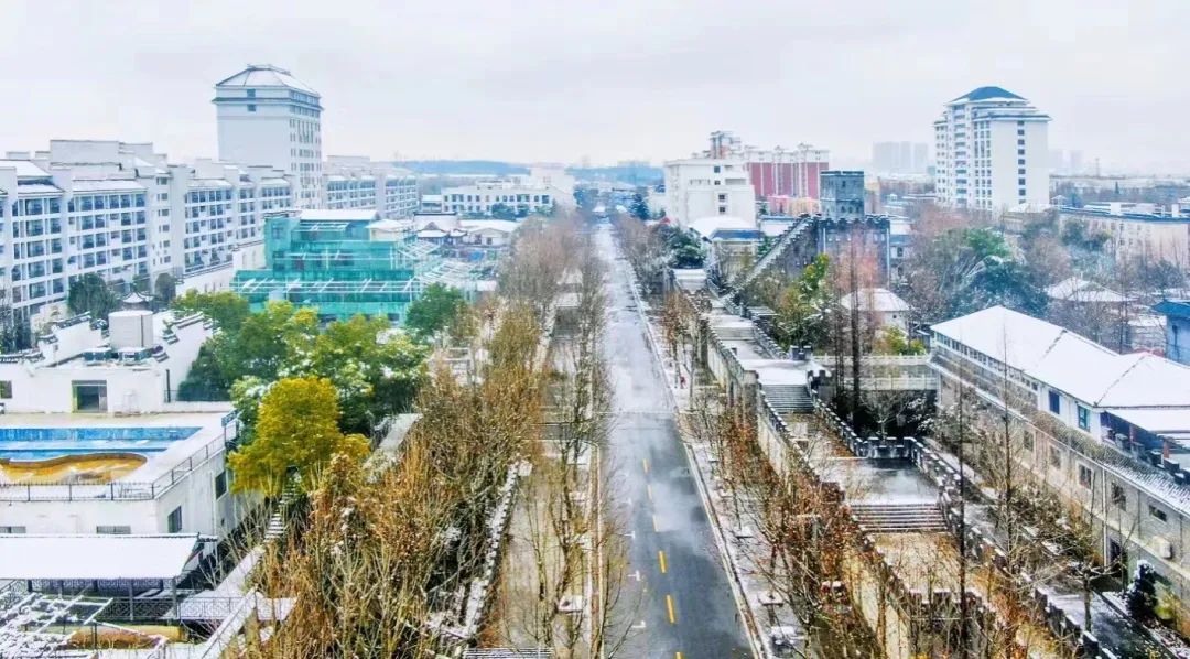 来！带你到武生院的校园里走一走，感受她的一年四季（多图）…