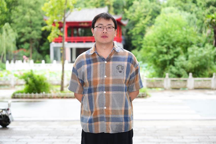 洪斌