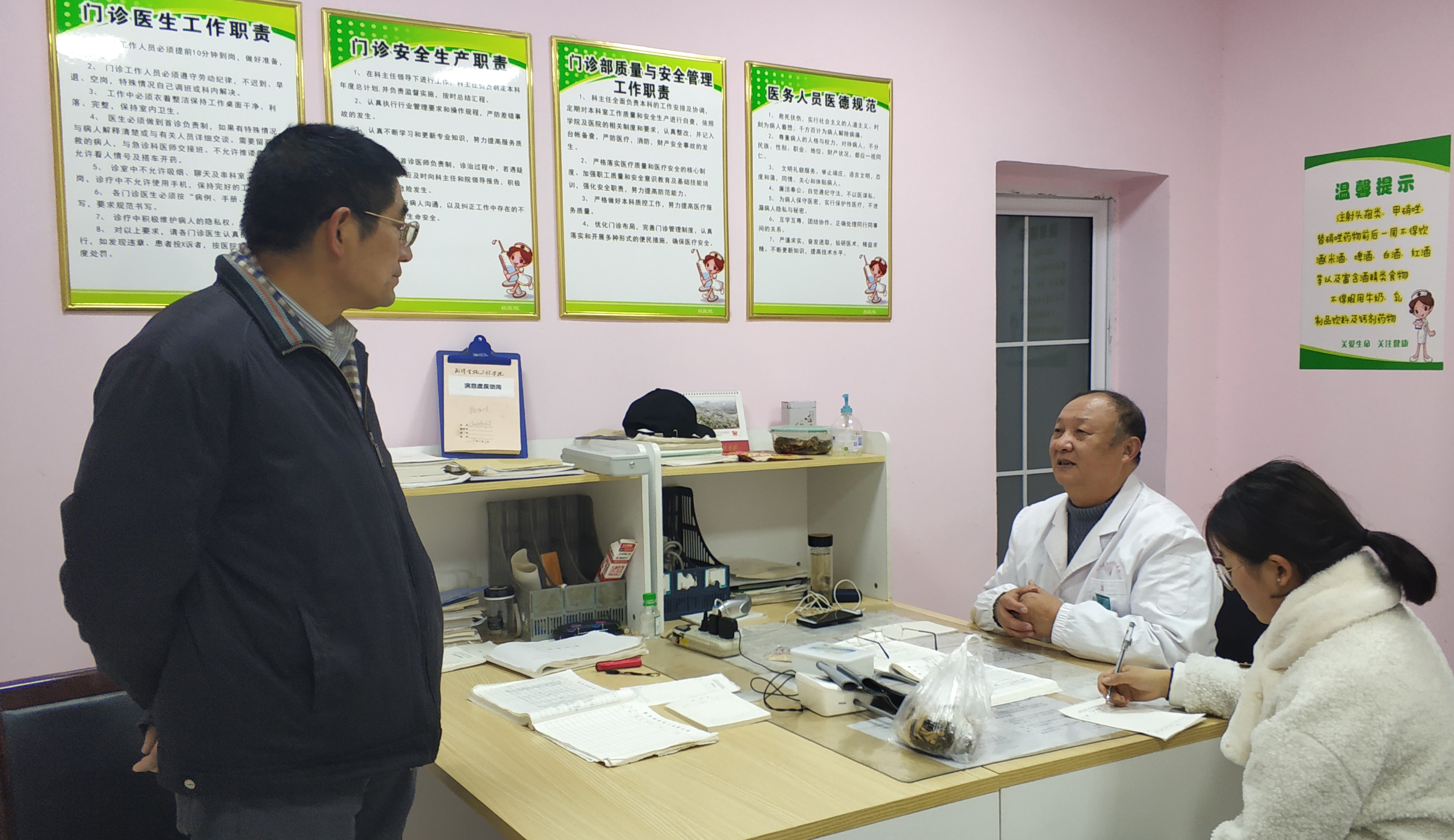 江珩书记元旦走访基层.jpg
