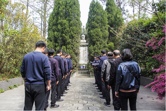 缅怀先辈 致敬英雄220.png