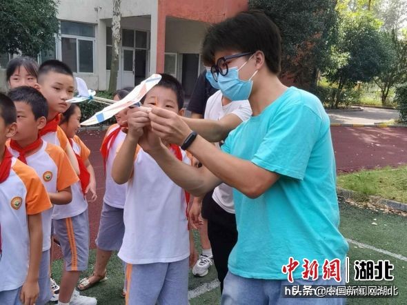 “00后”理工男把专业课玩出新花样