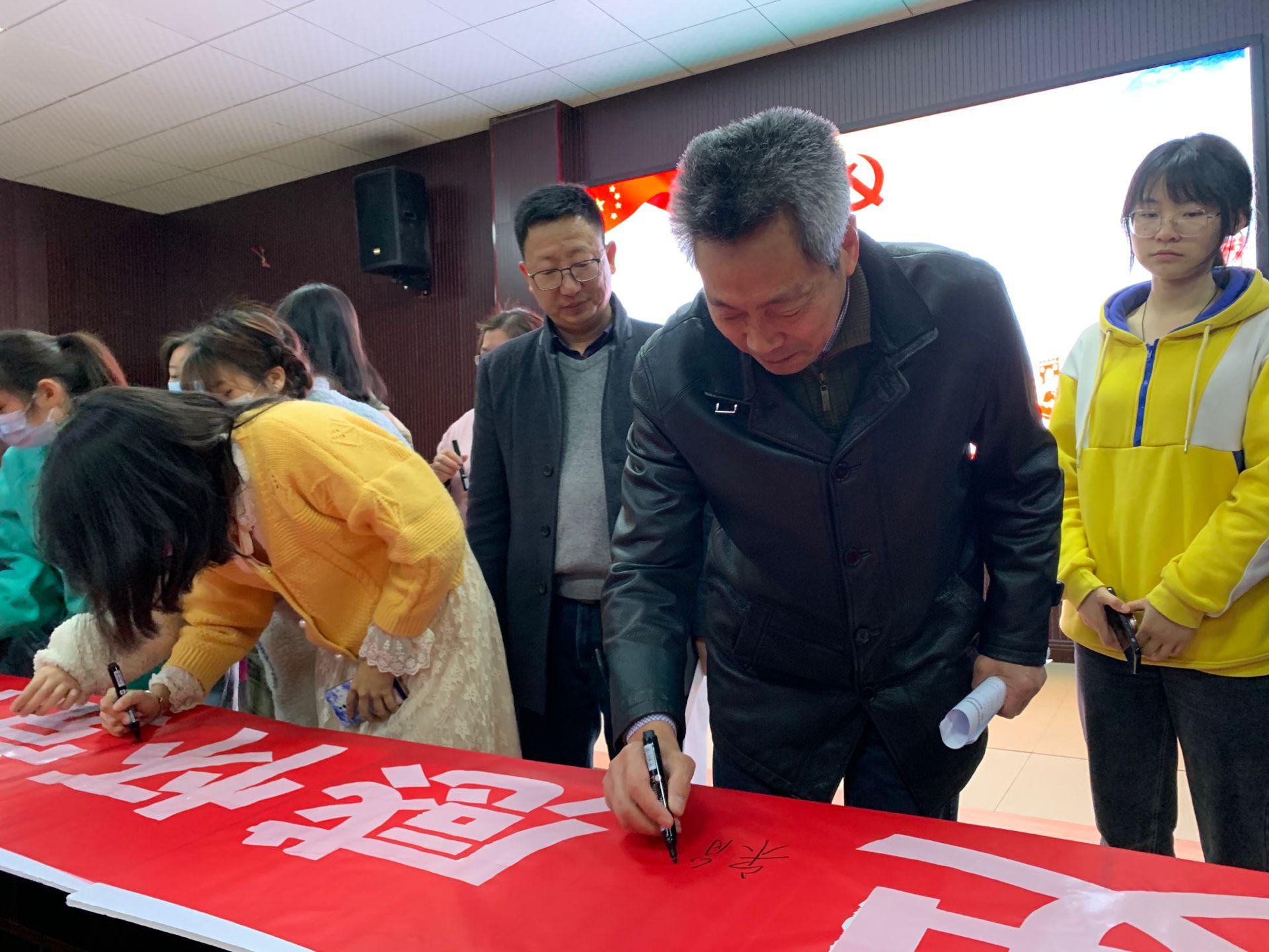 图片7.jpg 图片7.jpg