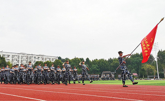 图片4.jpg 图片4.jpg